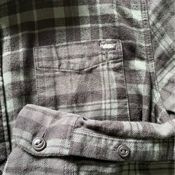 Mens Vans Button Down Shirt - Picture 3 of 7